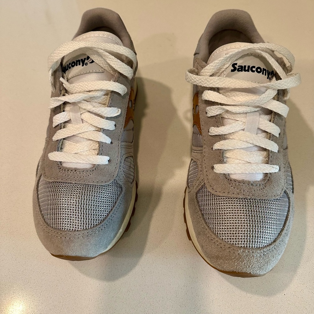 Saucony Shadow Ladies Gray Sneakers -Size 8
